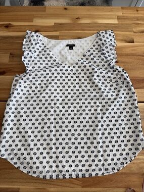 Ann Taylor White Sleeveless V-Neck Top with Navy Dot Print